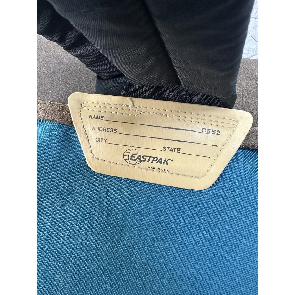 EASTPAK Blue‎ Teal Leather Flip Top Flap Cinch Leather Bottom USA